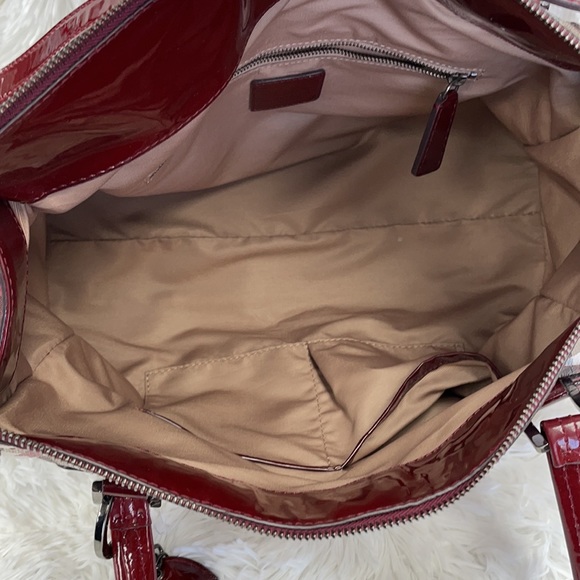 BURBERRY HEART TWO WAY SHOULDER BAG - Picture 10 of 16